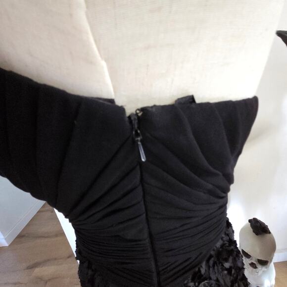 La Femme Black Rosette Strapless Mini Dress Sweetheart Formal Capsule 4 EUC - Picture 12 of 16